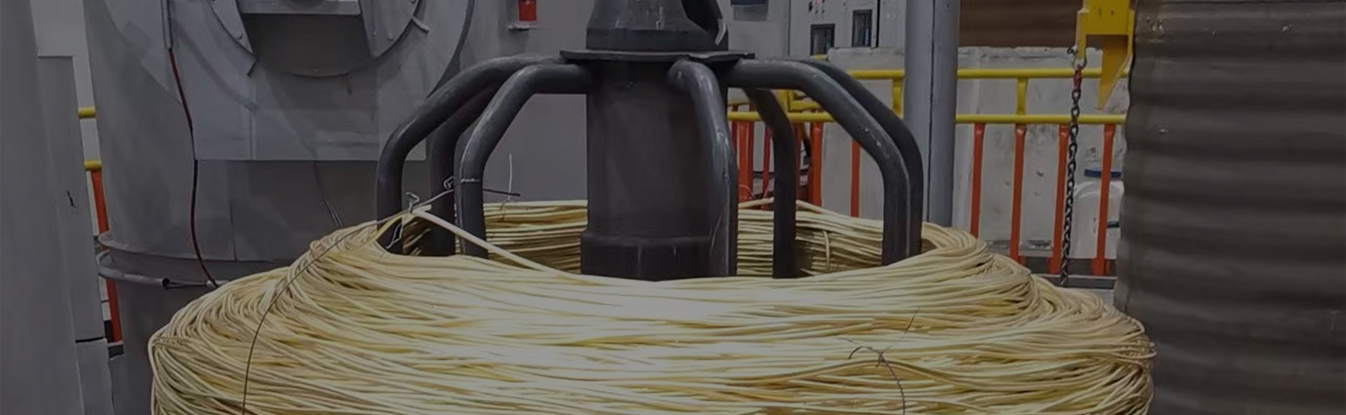 Bell annealer for wire coils of copper and copper alloy